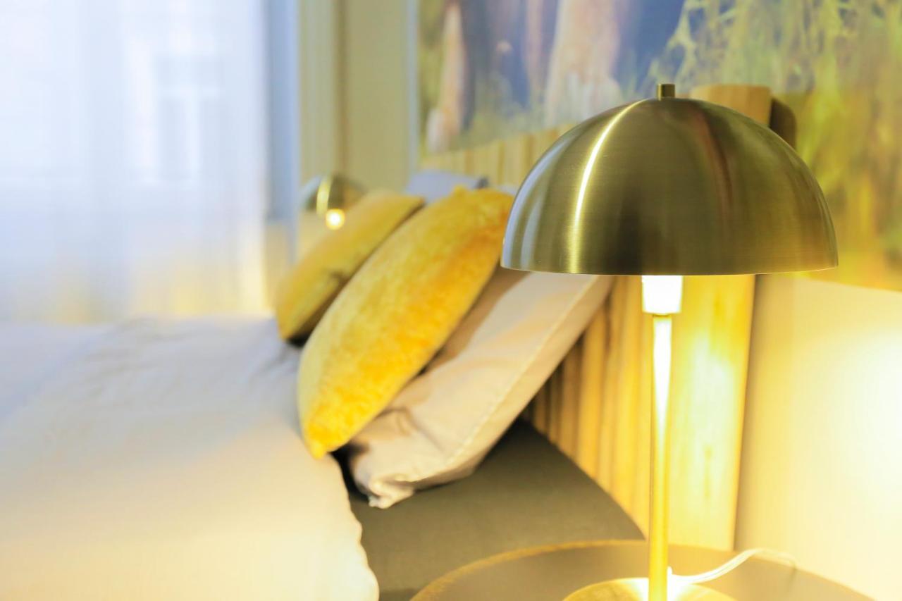 La Jungle, T5 Hypercentre Chic Et Cosy, Wifi, Netflix Par Sovalfi * Saint-Etienne (Loire)